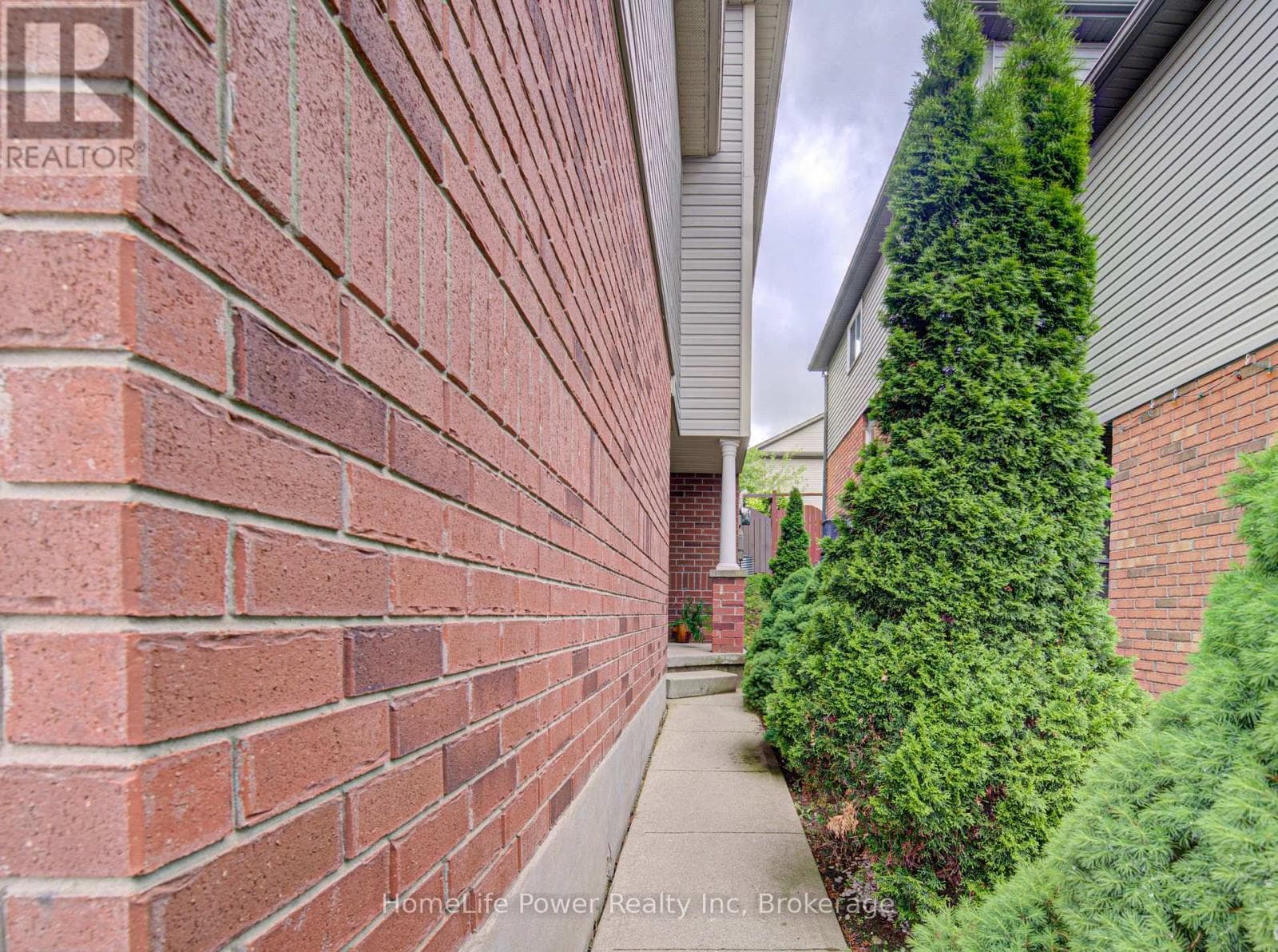 533 ACTIVA AVENUE — photo 3