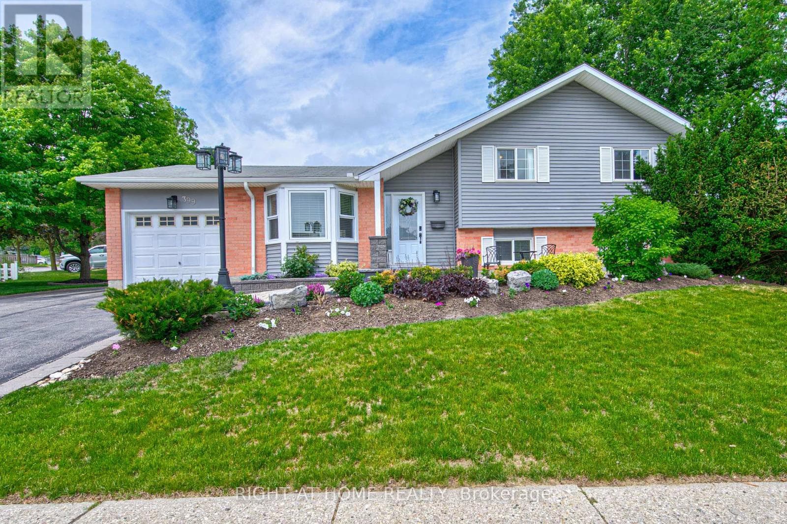 399 GRAND RIVER BOULEVARD — photo 1