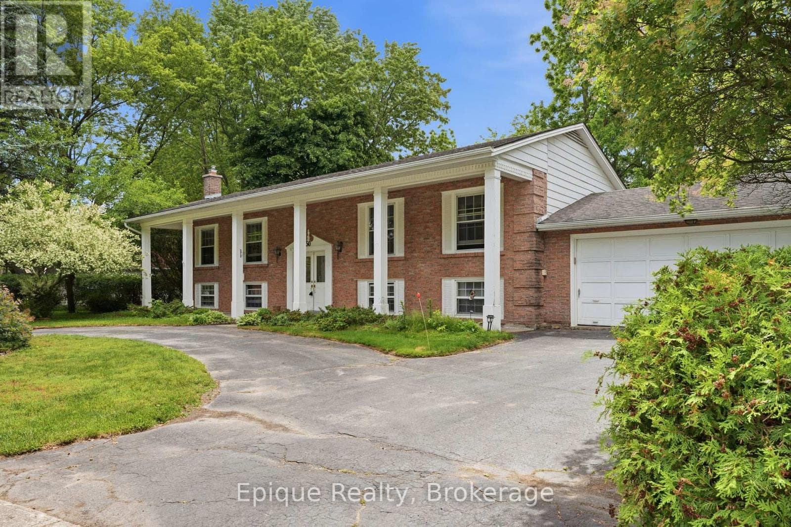 50 COMBERMERE CRESCENT — photo 3