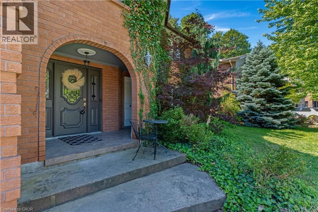37 YELLOW BIRCH Drive — photo 3