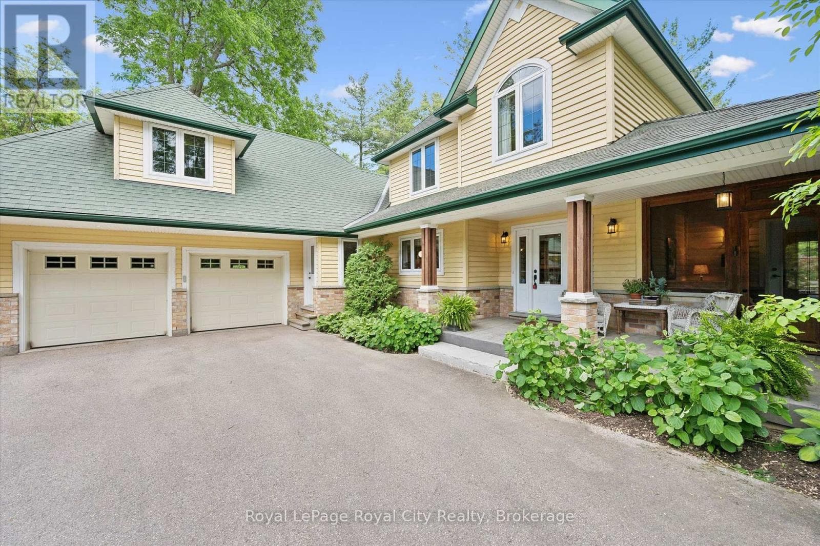 135 HUME ROAD — photo 2