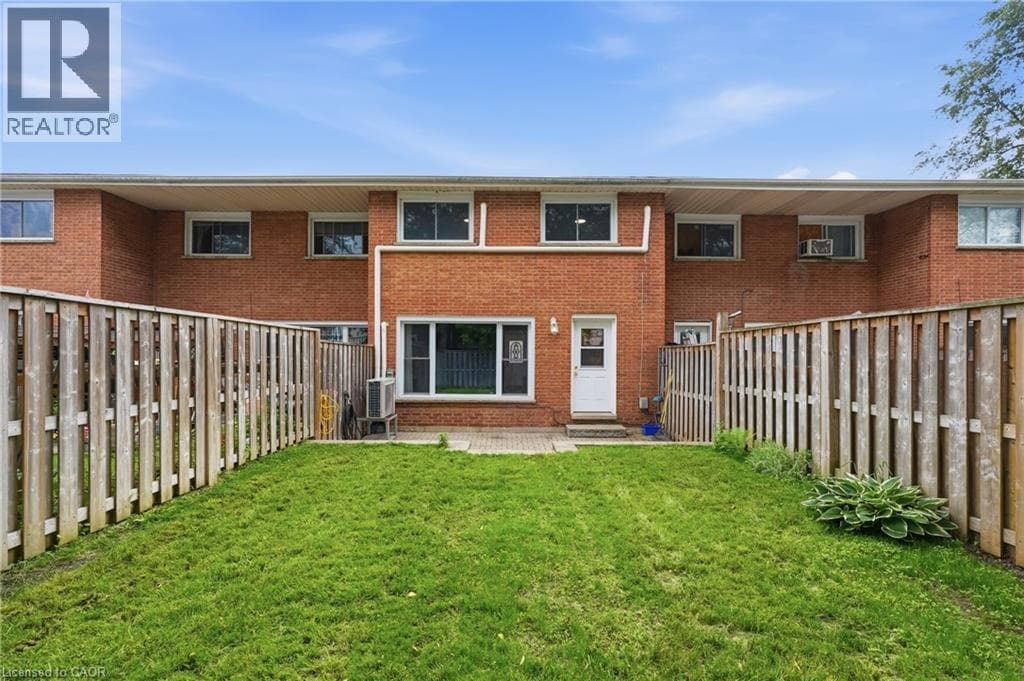 48 WINDOM Road Unit# I — photo 2