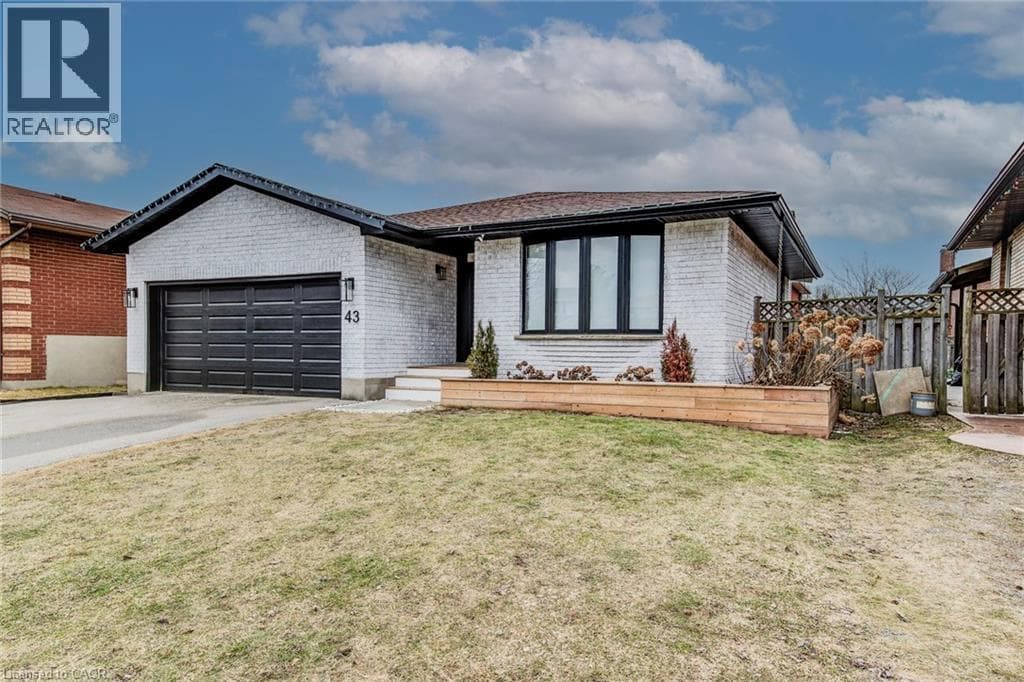 43 SOUTHVIEW Crescent — photo 3