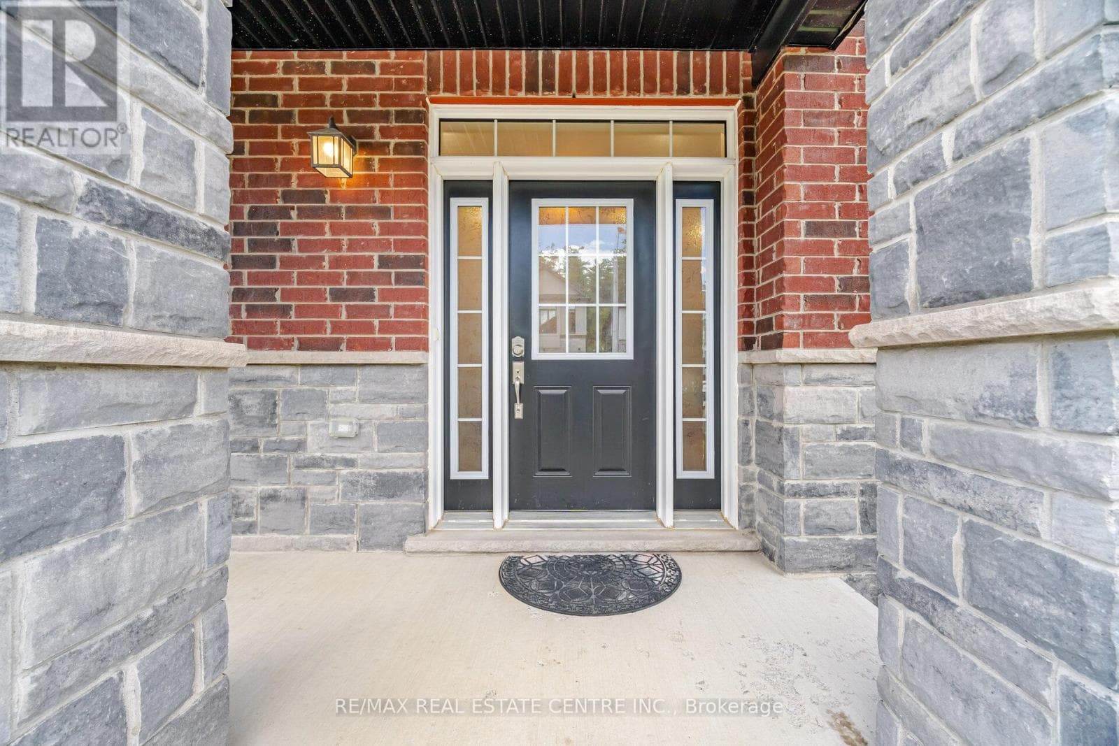127 MONARCH WOODS DRIVE — photo 3