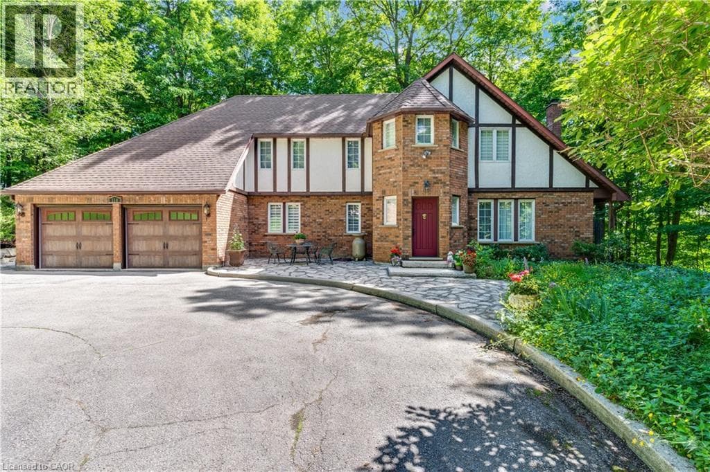 110 GRAND RIDGE Drive — photo 1