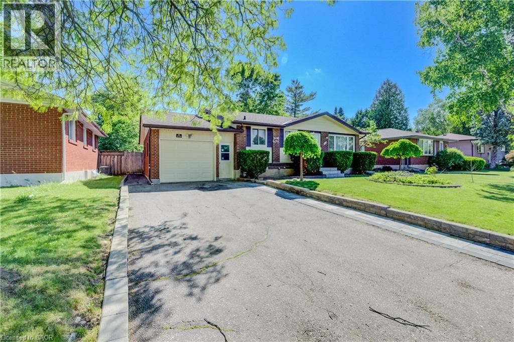 543 GLEN FORREST Boulevard — photo 3