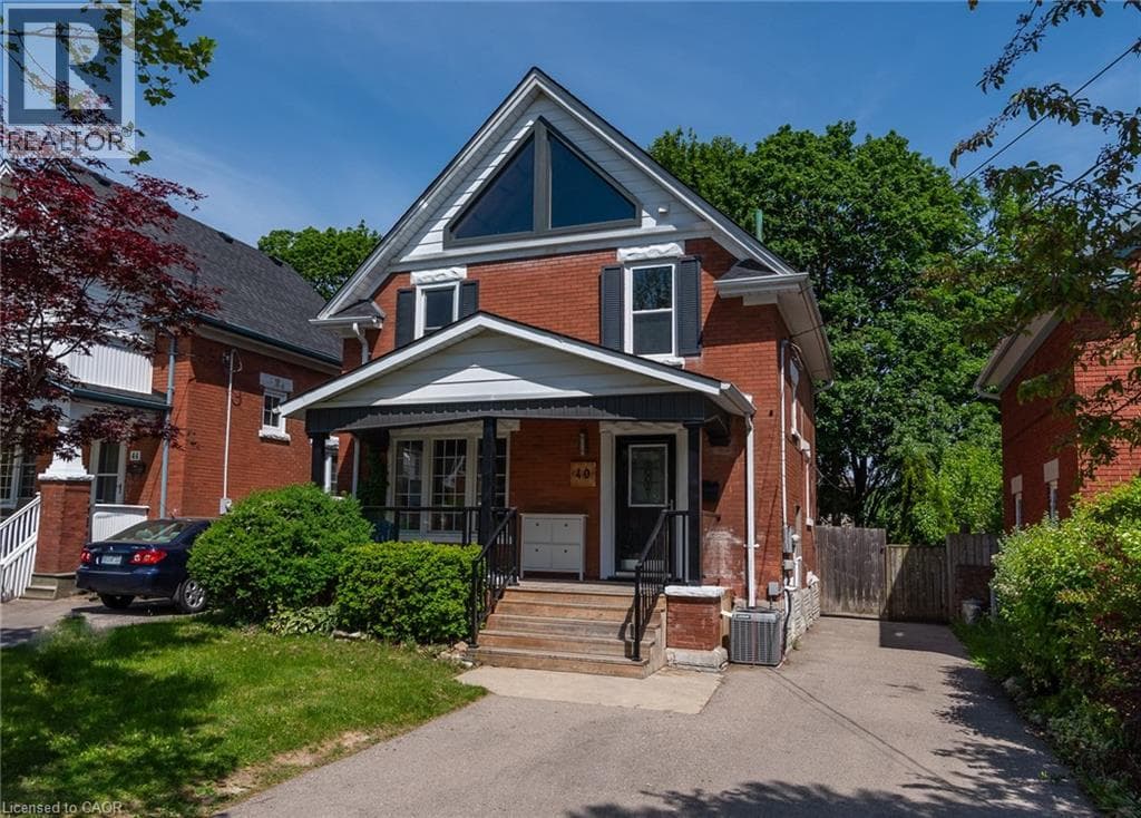 40 WOODLAND Avenue — photo 1