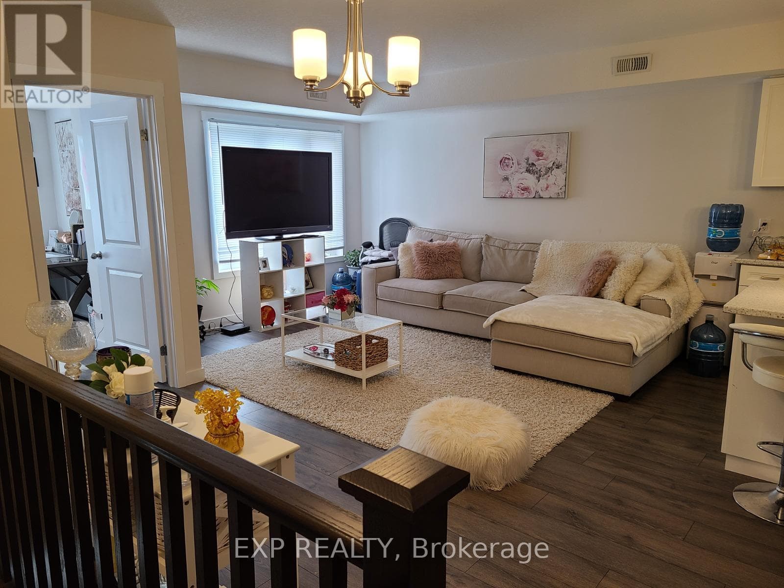 D6 - 160 ROCHEFORT STREET — photo 3