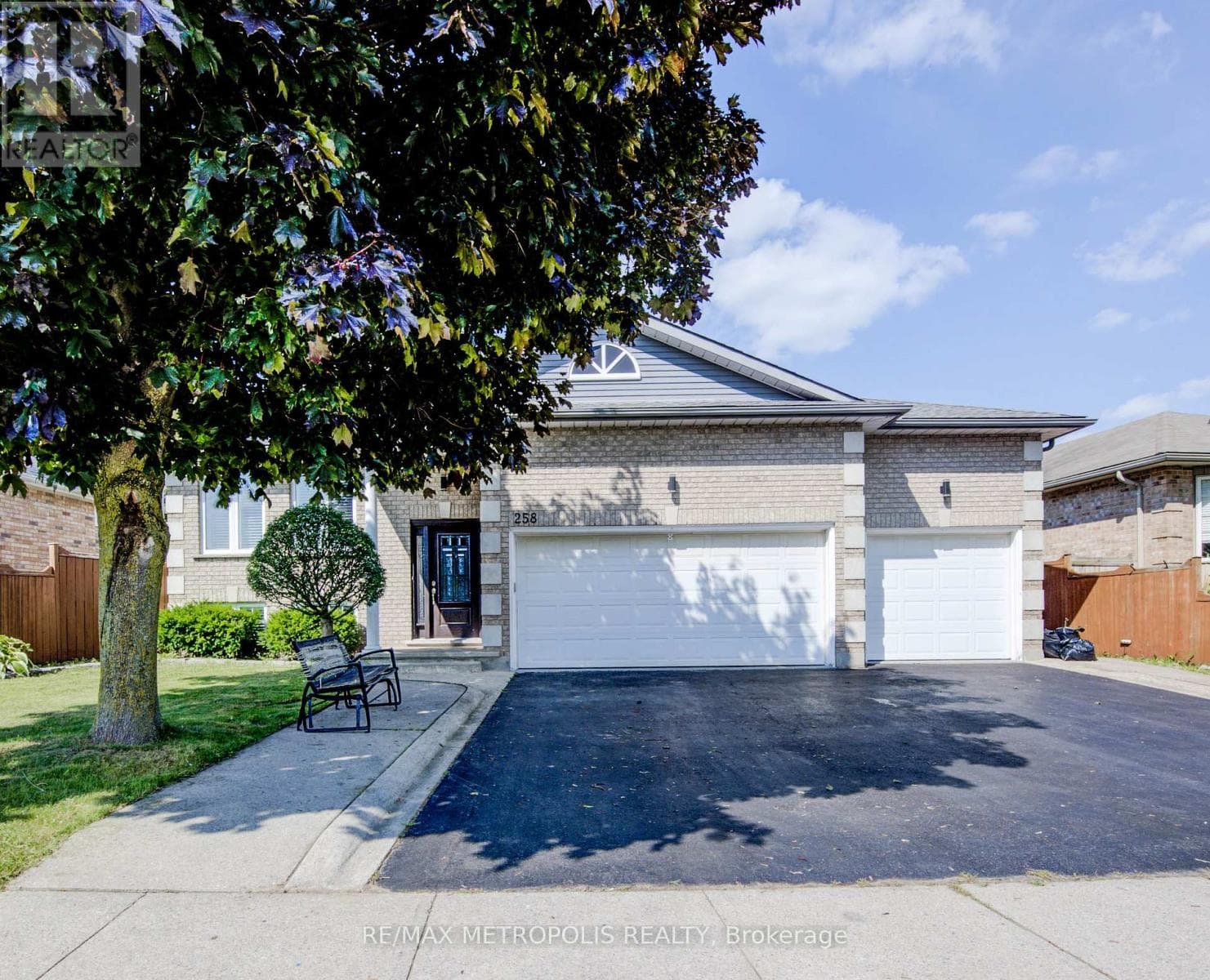 258 SAGINAW PARKWAY — photo 1