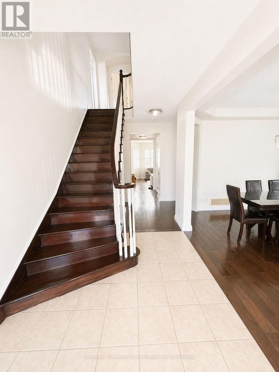 27 DELLGROVE CIRCLE — photo 3