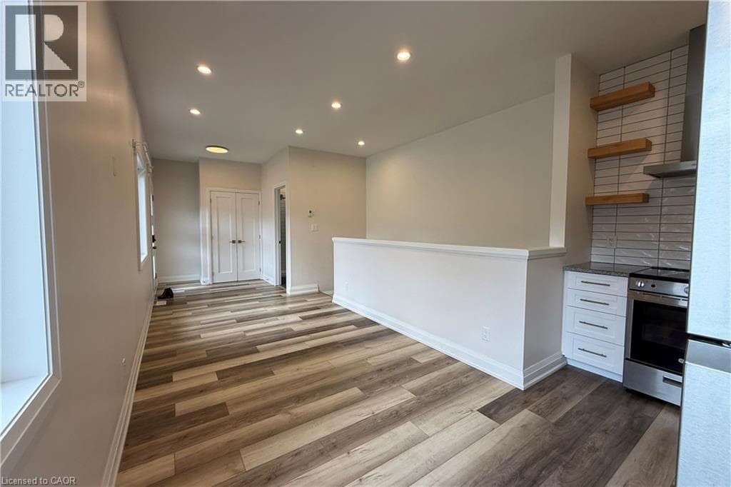 261 BELMONT Avenue W Unit# C — photo 3