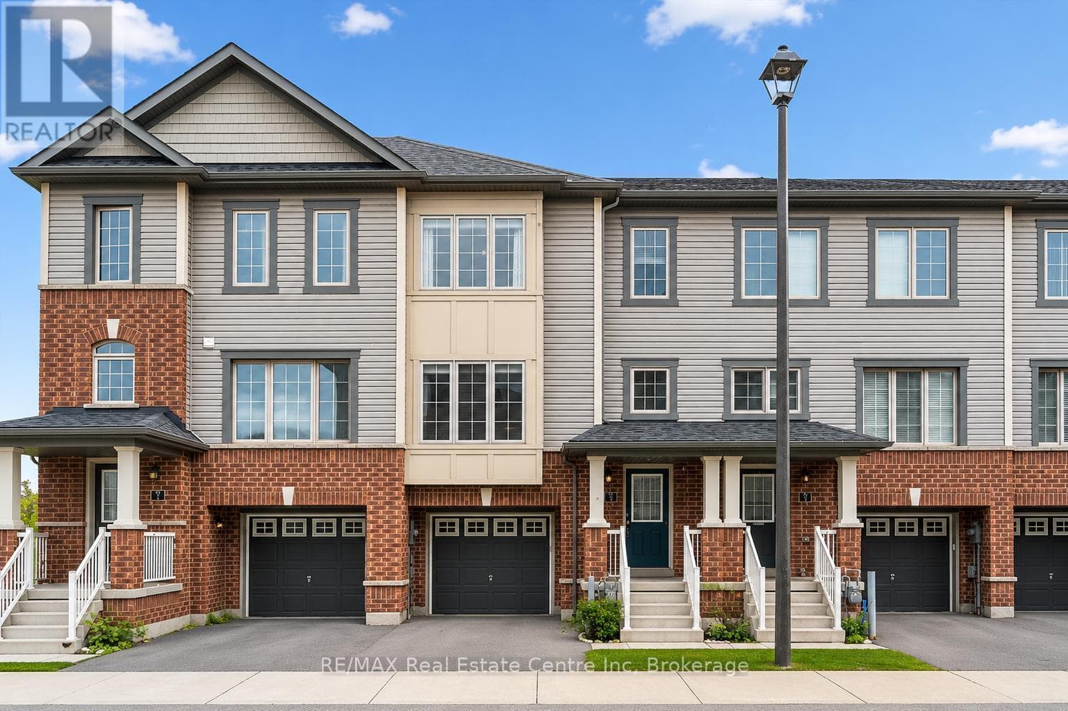 2 - 395 LINDEN DRIVE — photo 2