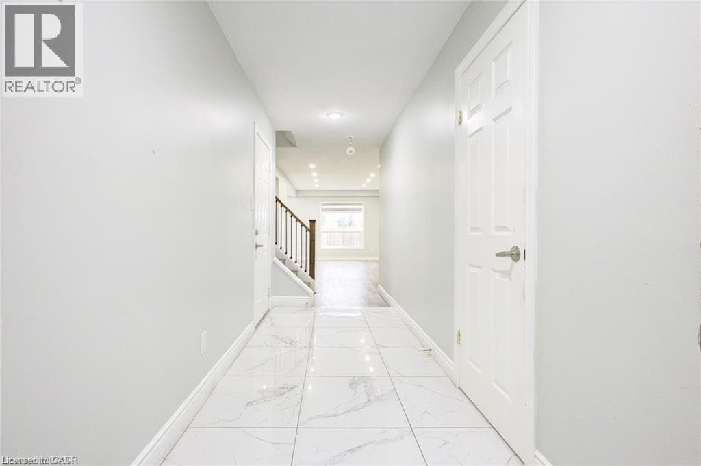 110 COMMONWEALTH Street Unit# (UPPER) — photo 3
