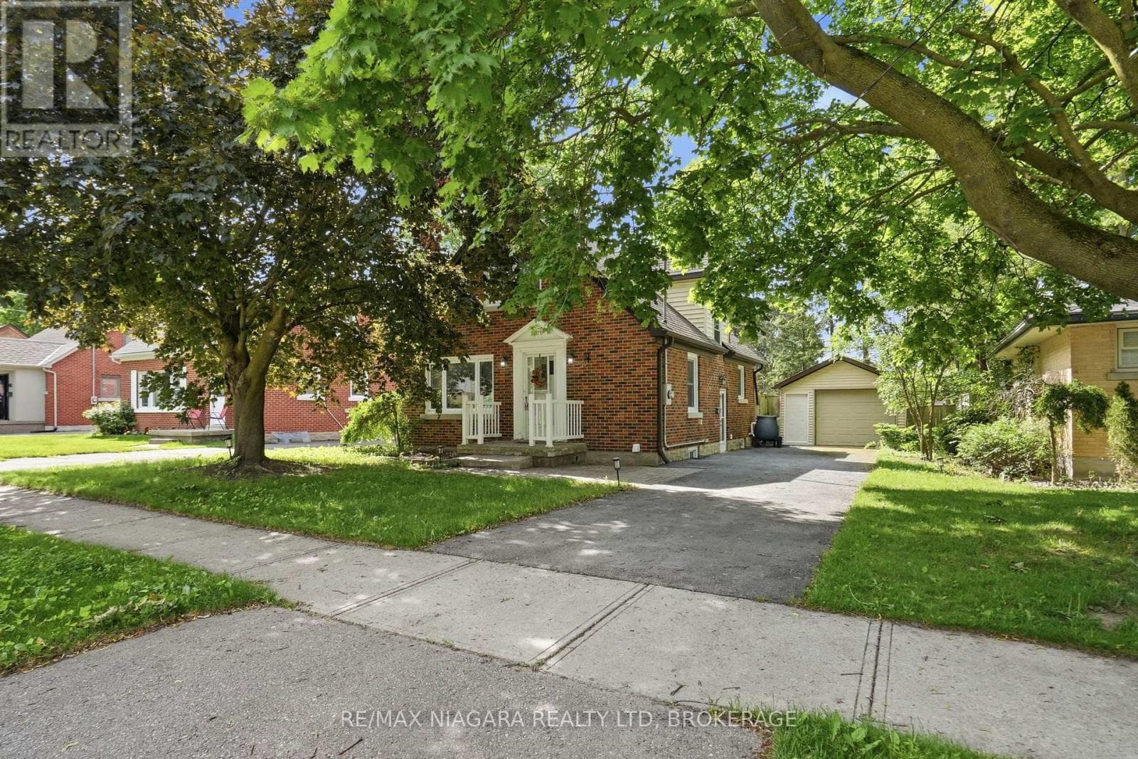 179 MURDOCK AVENUE — photo 1
