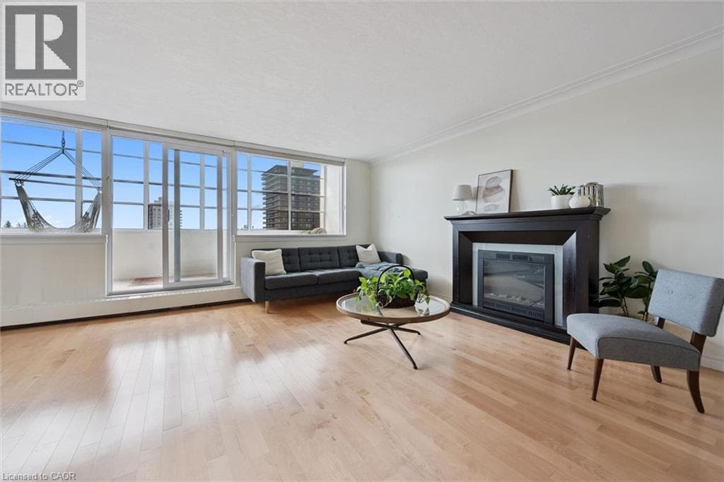 65 WESTMOUNT Road N Unit# 910 — photo 1