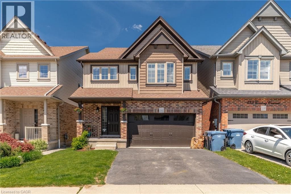 141 COULING Crescent — photo 1