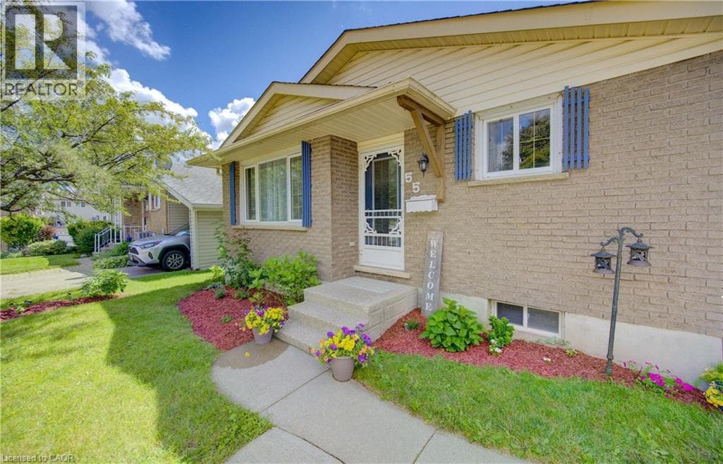 55 SOUTHWOOD Drive — photo 3