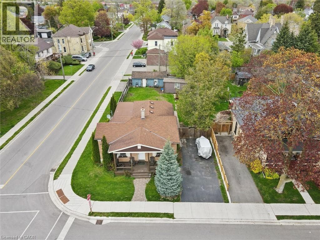 27 ROSEVIEW Avenue — photo 2