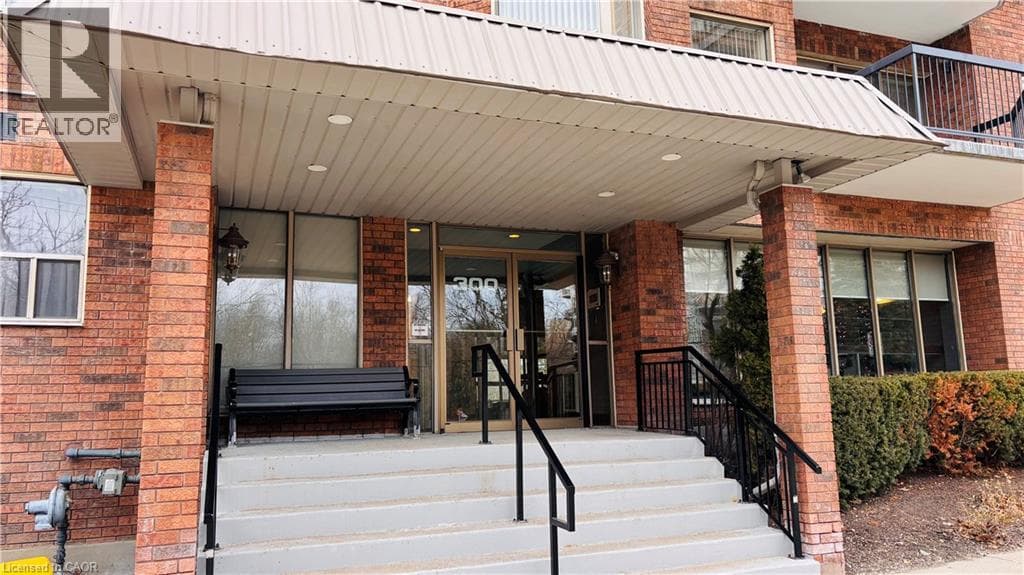 300 KEATS Way Unit# 207 — photo 3
