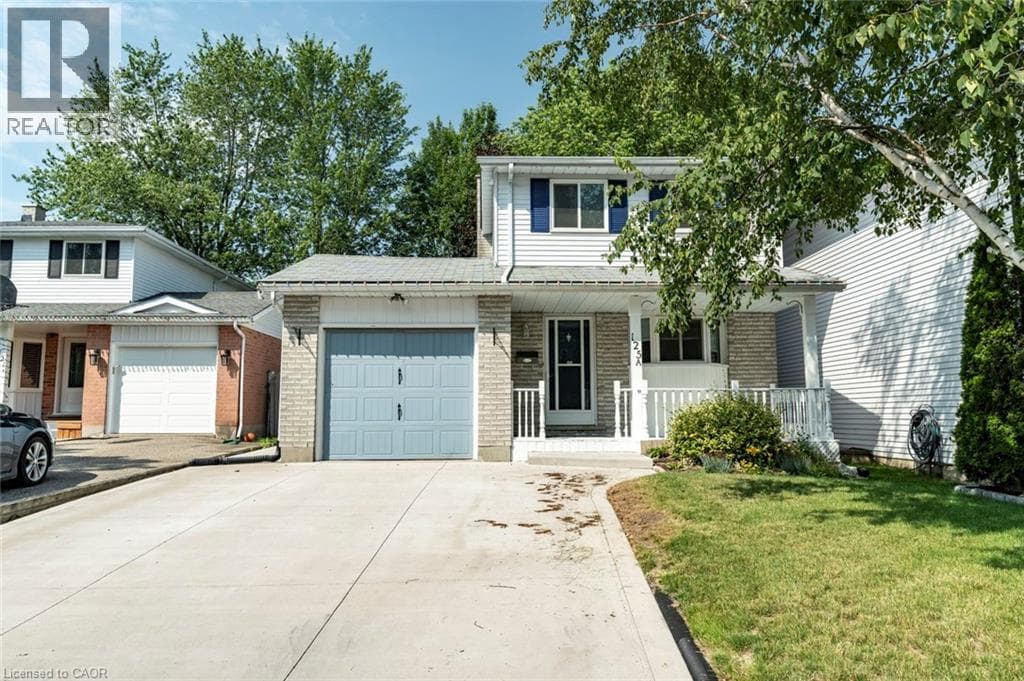 125A CORNERBROOK Crescent — photo 1