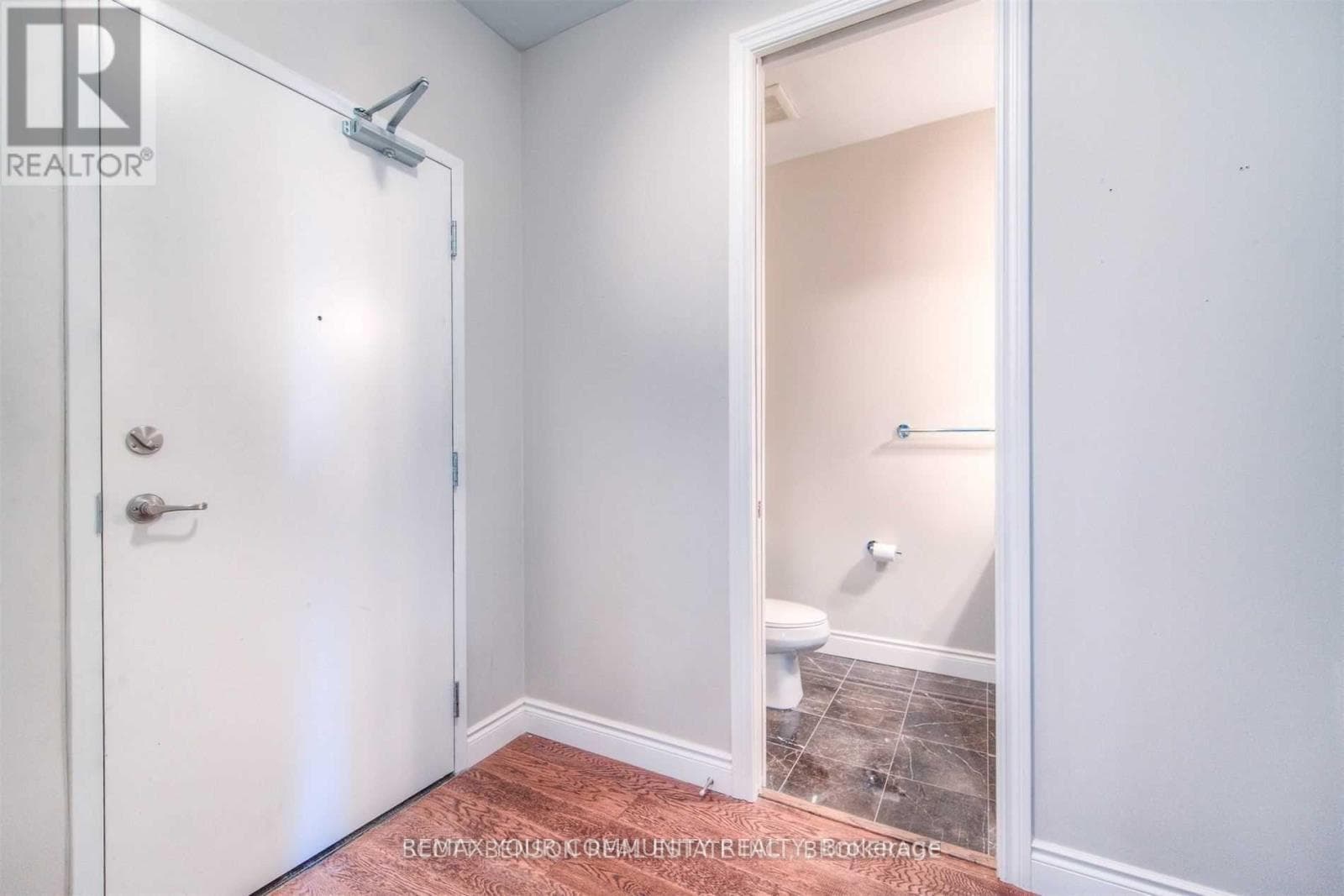 106 - 223 ERB STREET W — photo 2