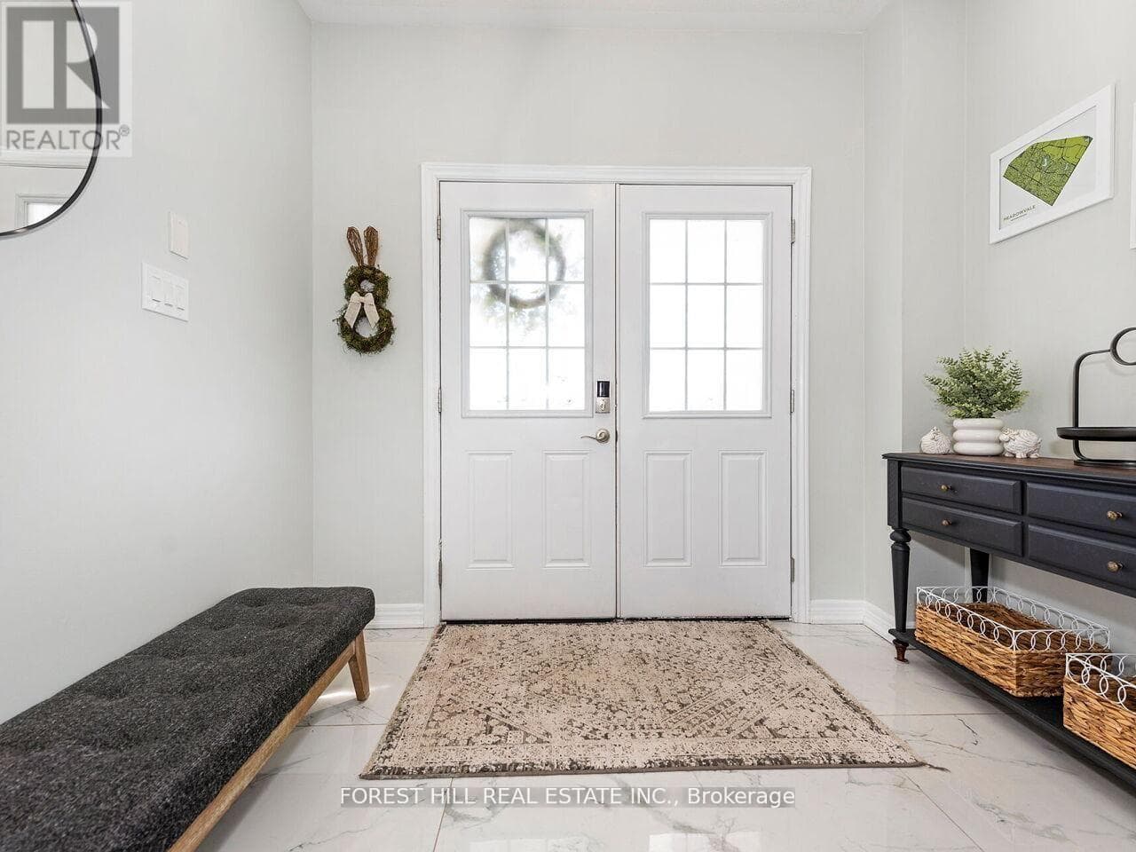 488 LINDEN DRIVE — photo 2