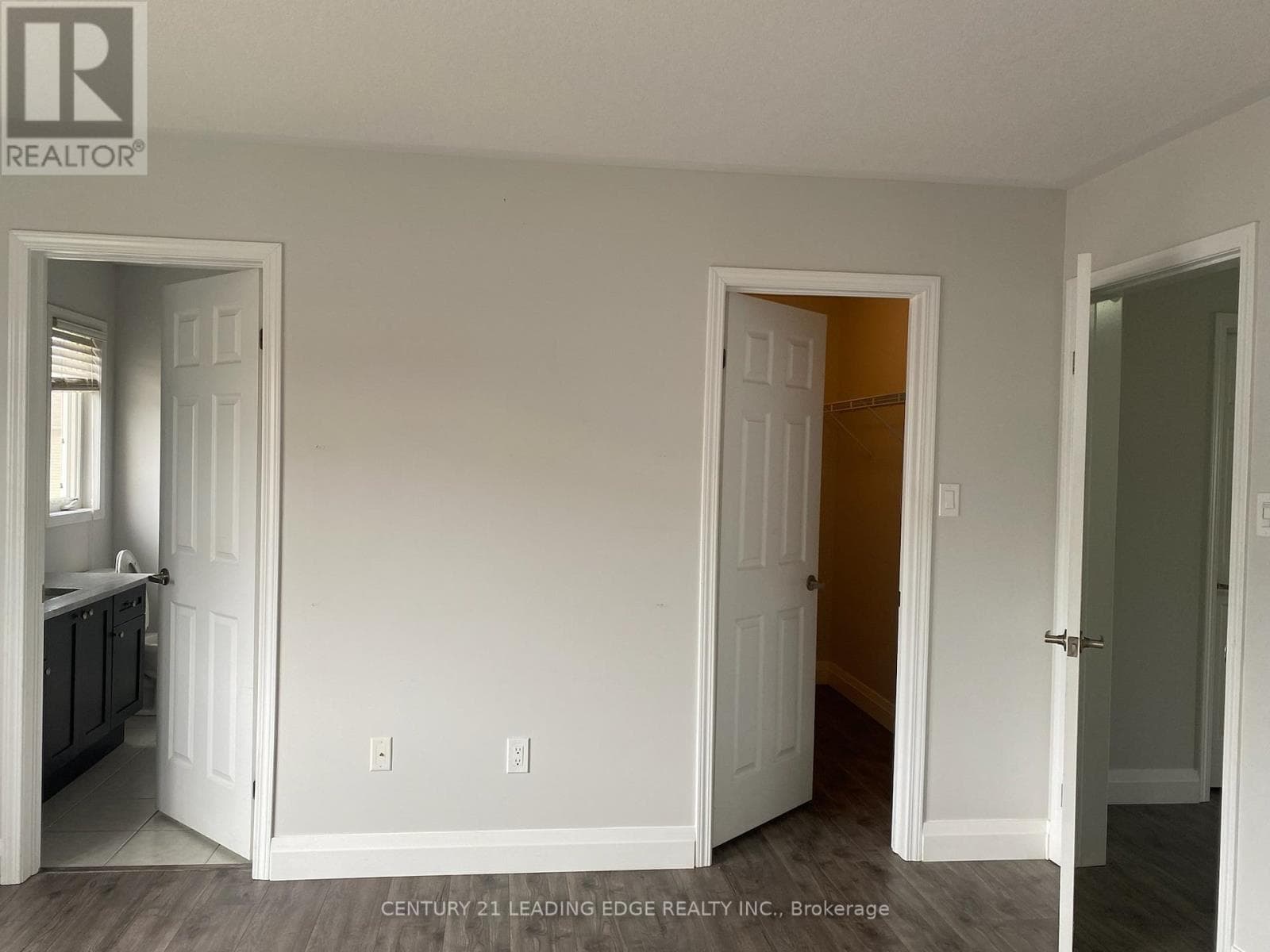 33 GLENVISTA DRIVE — photo 3