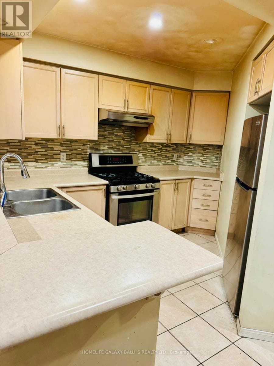 225 COTTON GRASS STREET — photo 3