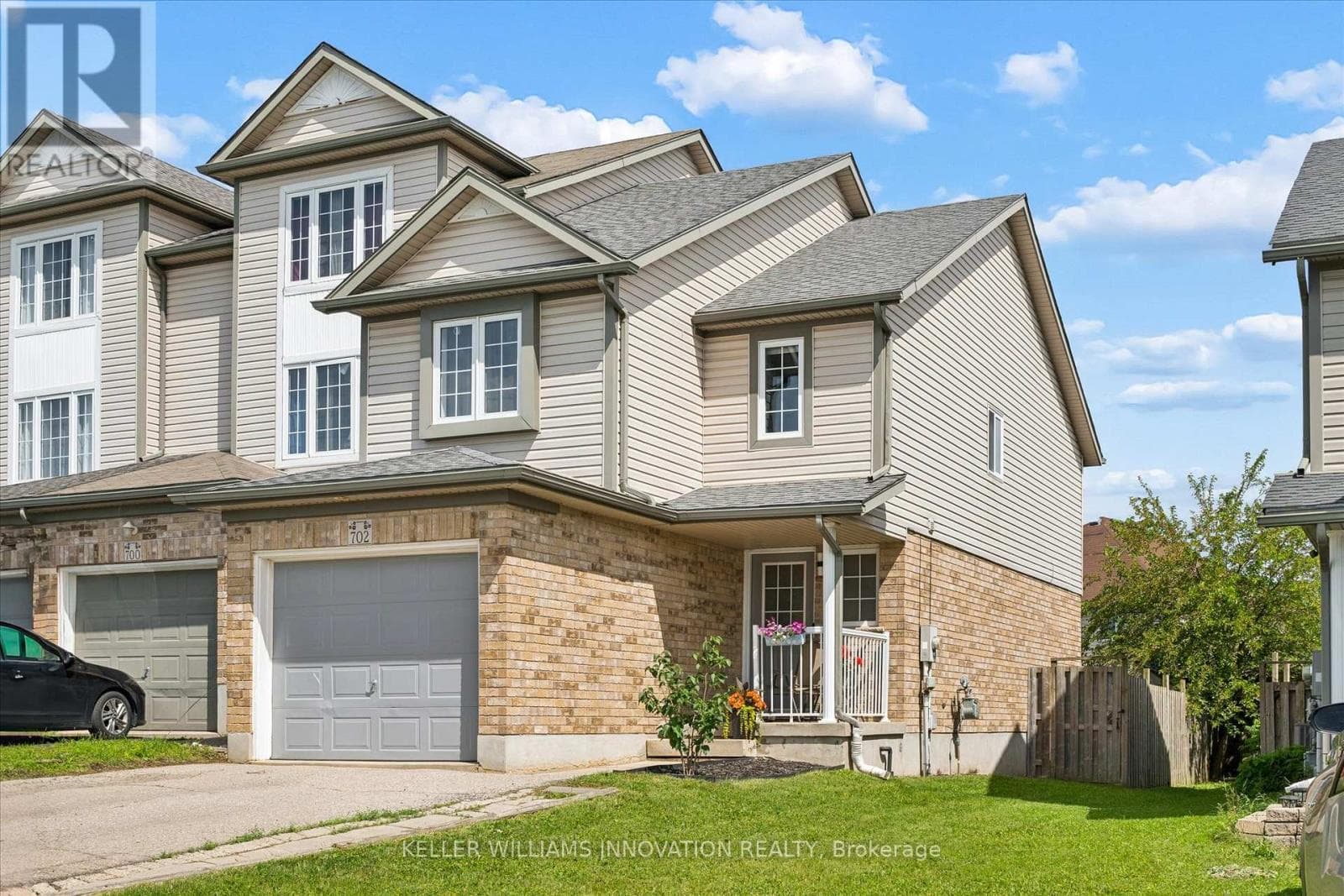 702 ACTIVA AVENUE — photo 2