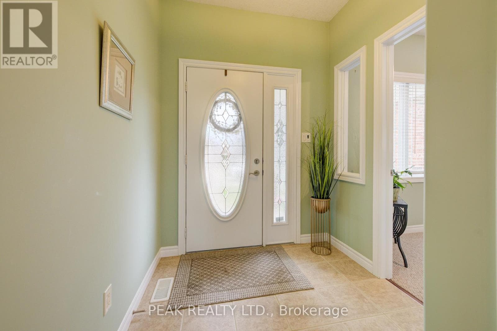 148 DEVONSHIRE DRIVE — photo 3