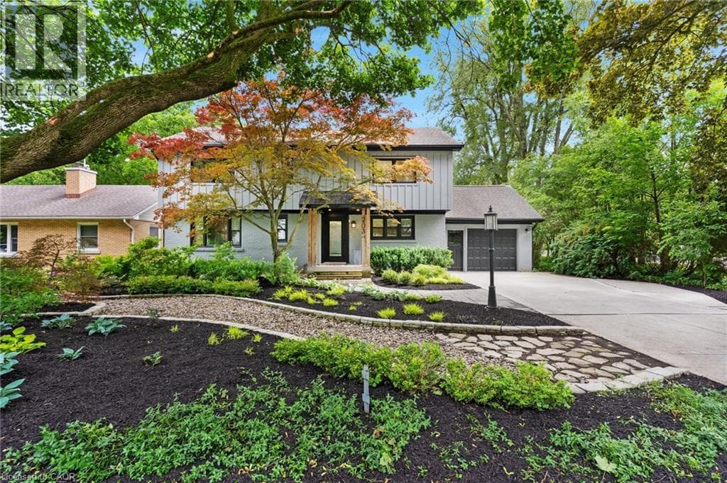 203 FORSYTH Drive — photo 1