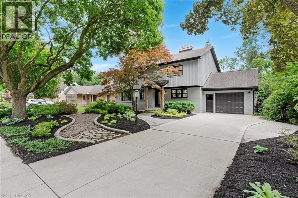 203 FORSYTH Drive — photo 2