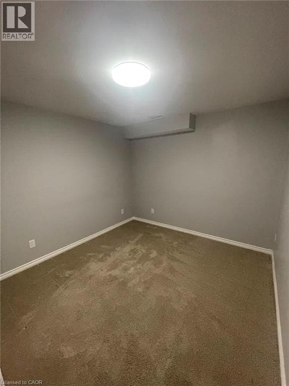 45 BOWEN Drive Unit# Basement — photo 3