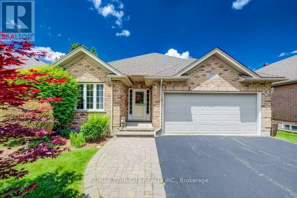 670 SALZBURG DRIVE — photo 1