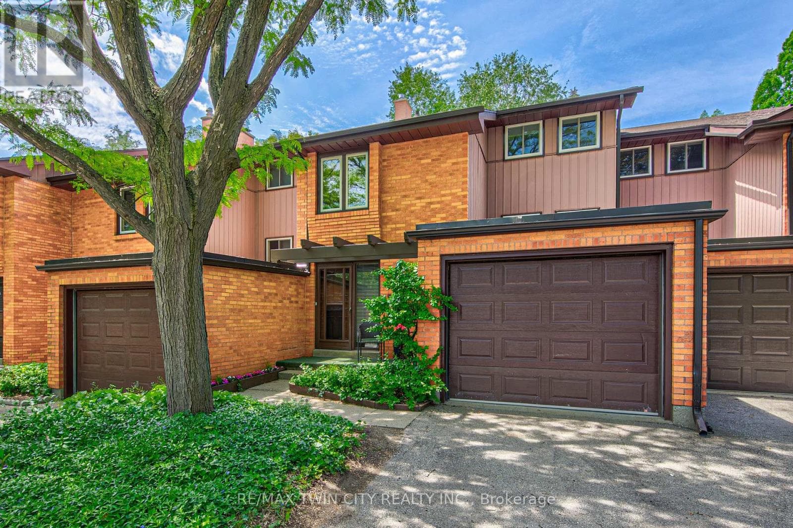 13 - 206 CANDLEWOOD CRESCENT — photo 2