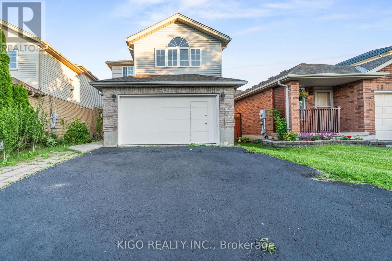 25 BUSH CLOVER CRESCENT — photo 2