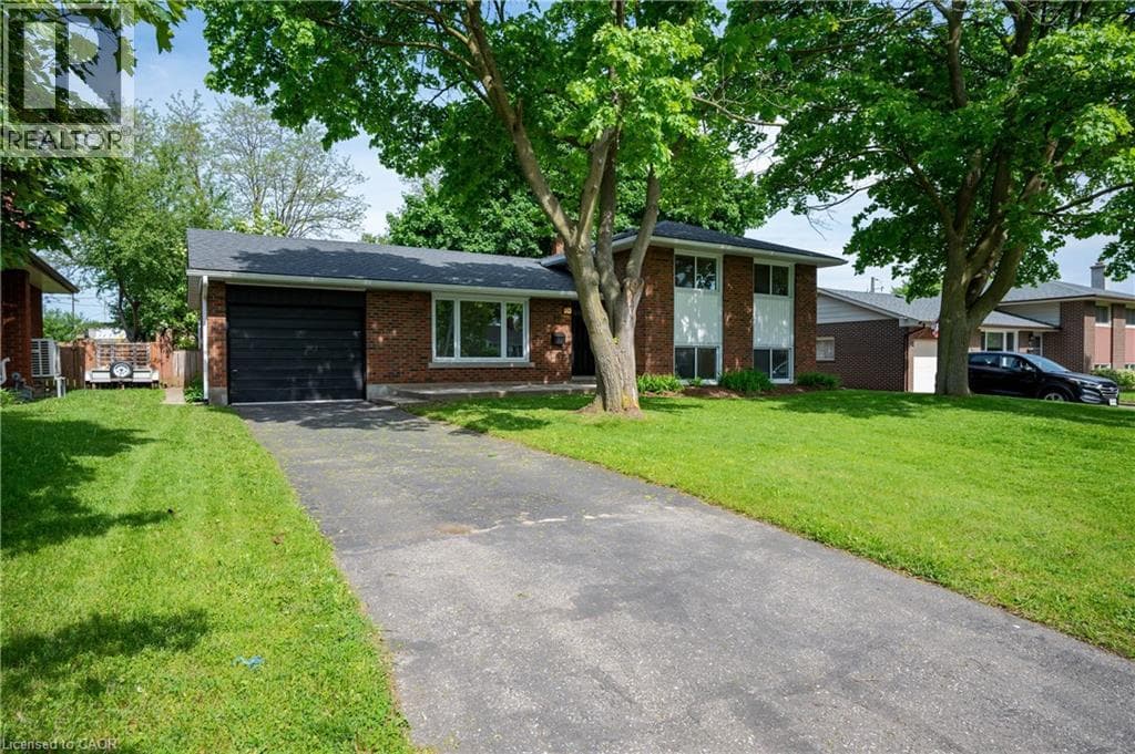 19 TAYLOR Avenue — photo 2