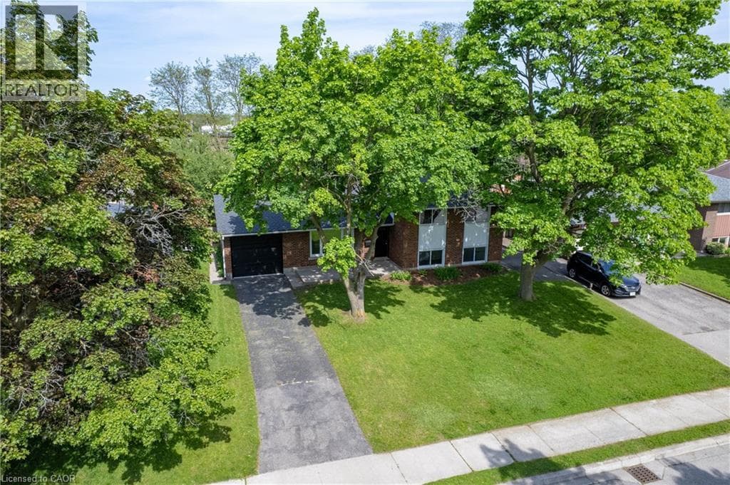 19 TAYLOR Avenue — photo 3