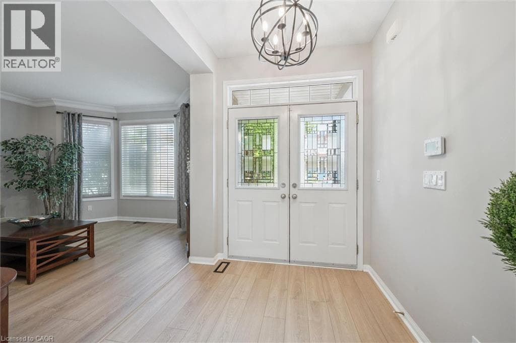 79 ZIEMAN Crescent — photo 3