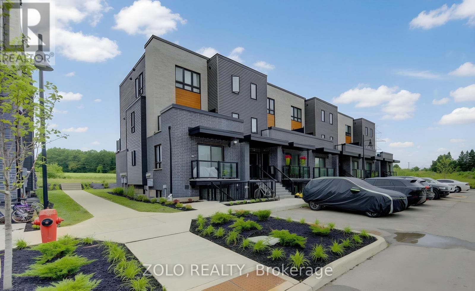 14 - 235 CHAPEL HILL DRIVE — photo 1