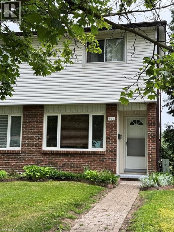 227 FERGUS Avenue — photo 1