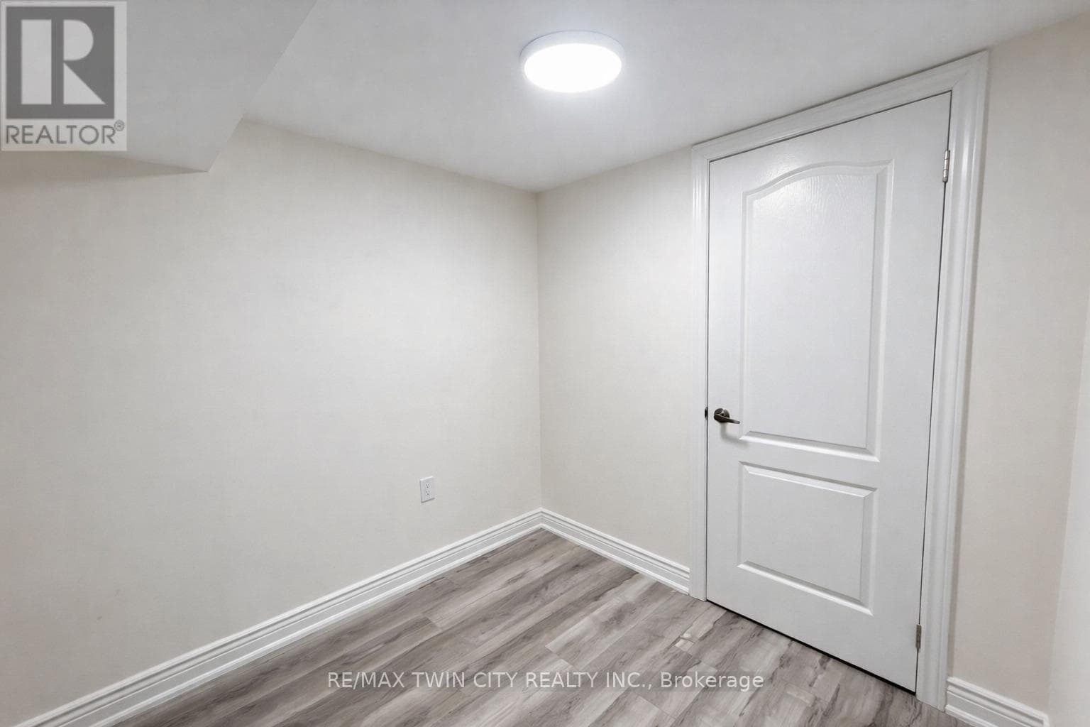 BASEMENT - 592 BLAIR CREEK DRIVE W — photo 2