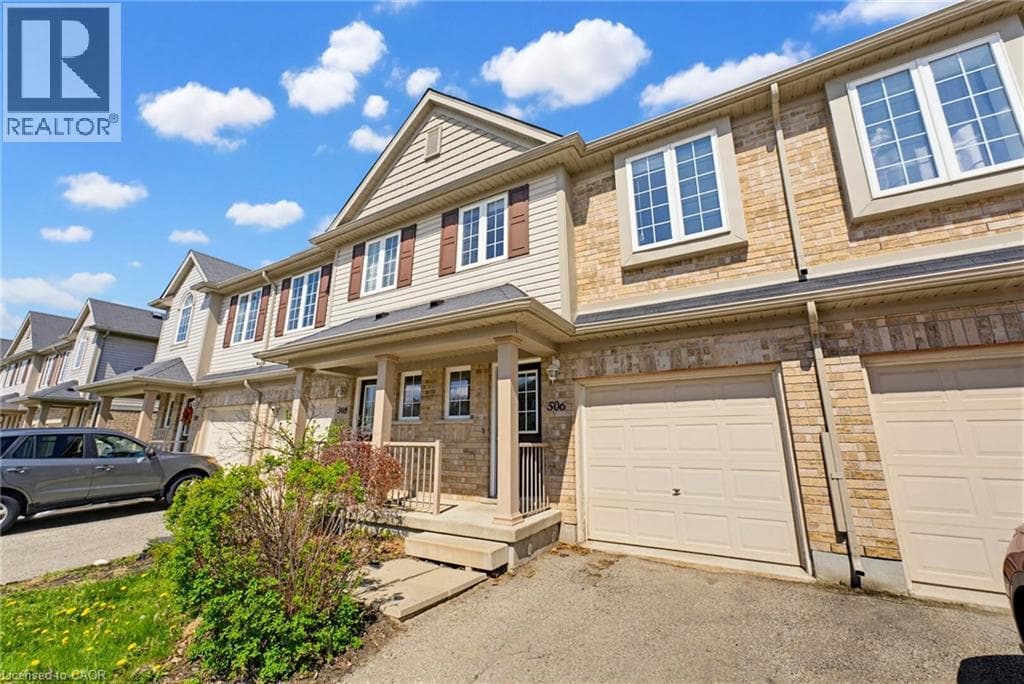 506 BEAUMONT Crescent — photo 2
