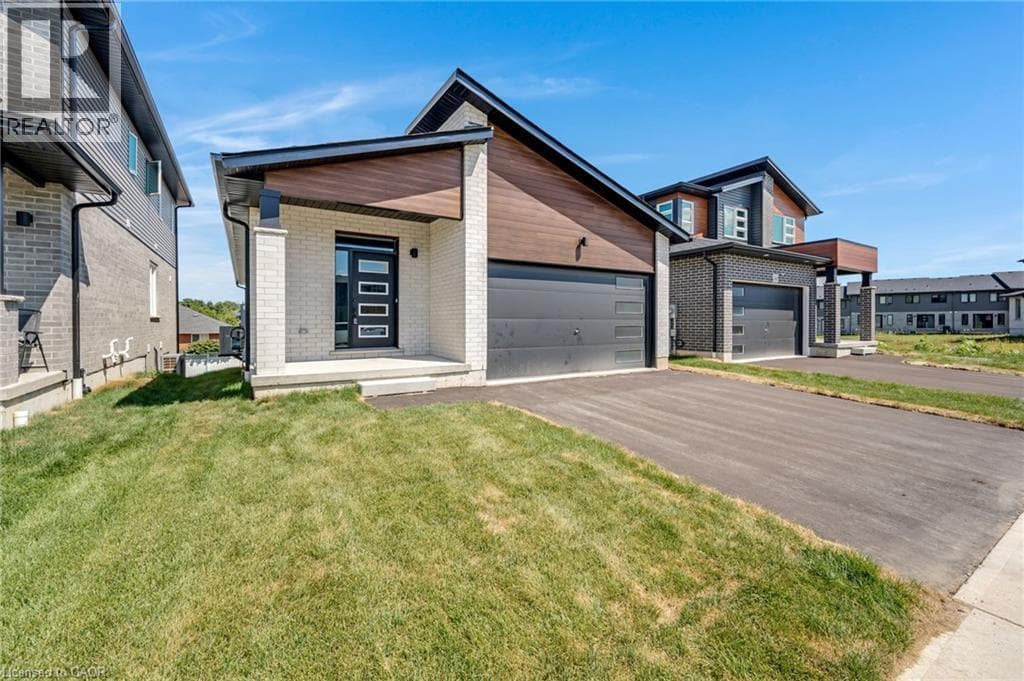 52 MOON Crescent — photo 2