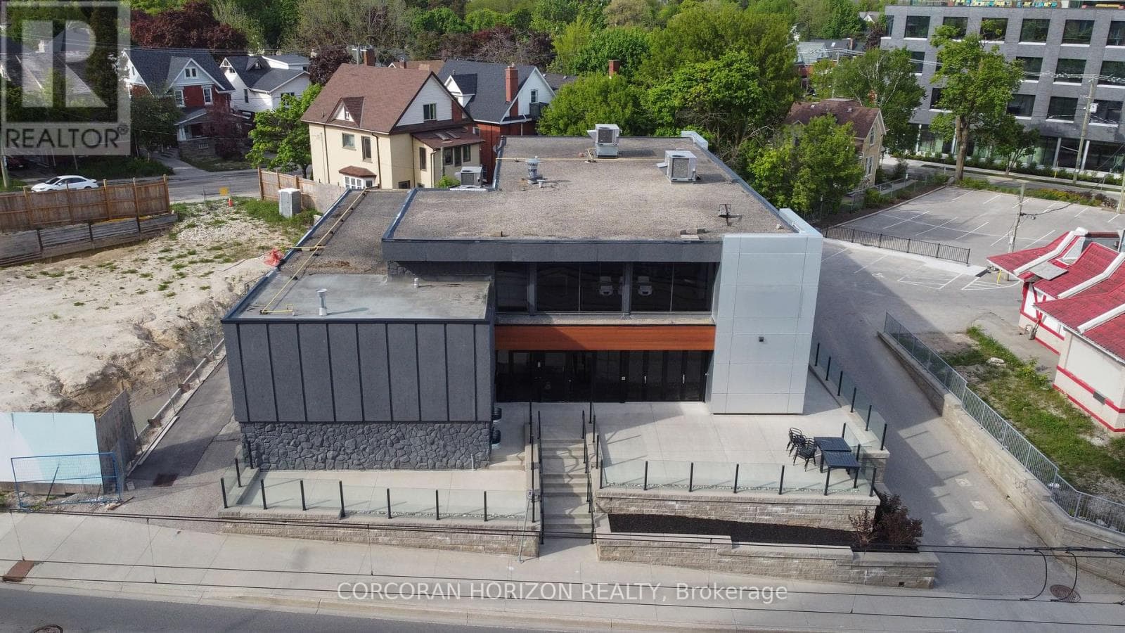 618 KING STREET — photo 2