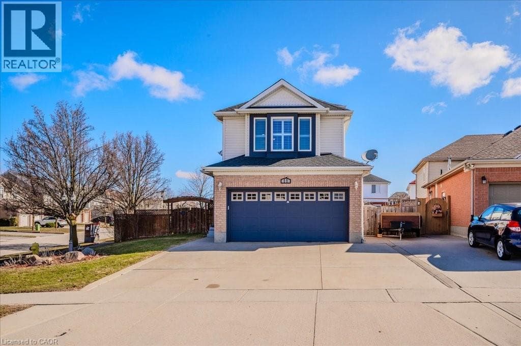 11 ACORN Way — photo 1