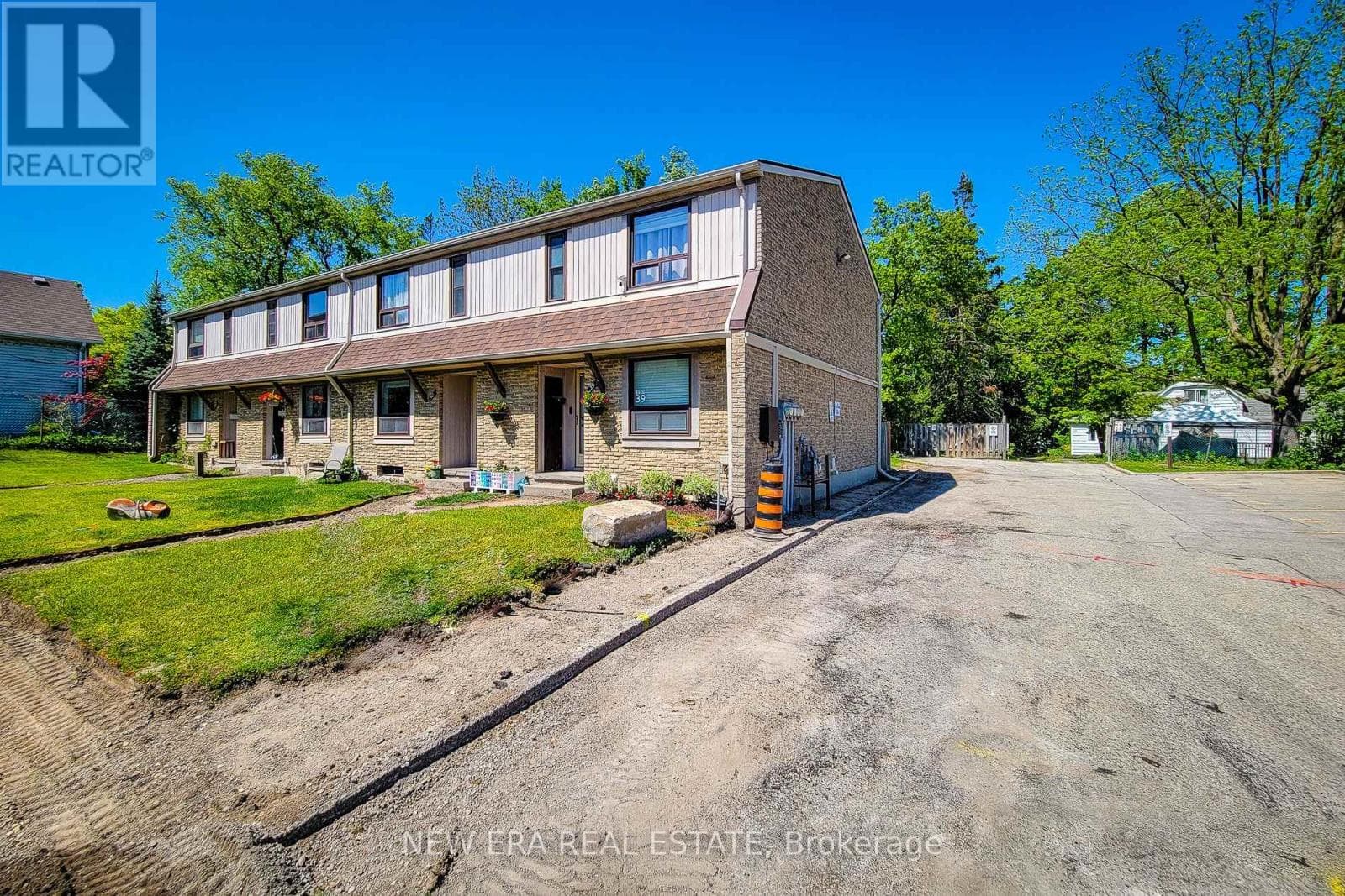 39 - 280 THALER AVENUE — photo 3