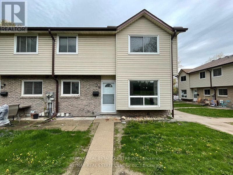16 - 453 ALBERT STREET — photo 1
