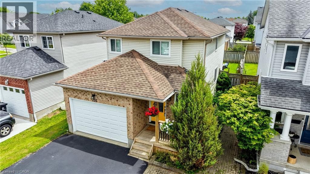 255 HIGHBROOK Crescent — photo 3