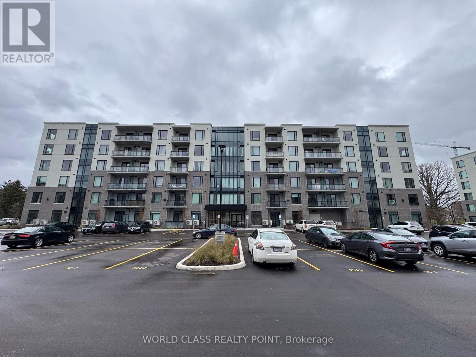 609 - 107 ROGER STREET — photo 1